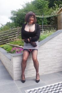 Sexy Bust Photos Of Denise!